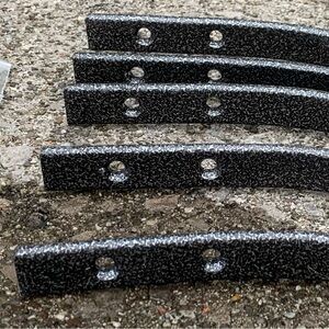 SOLD⭐️NEW PRICE⭐️6 Packs of 5 METAL PORCH PICKETS made in 🇨🇦 30 unused pieces